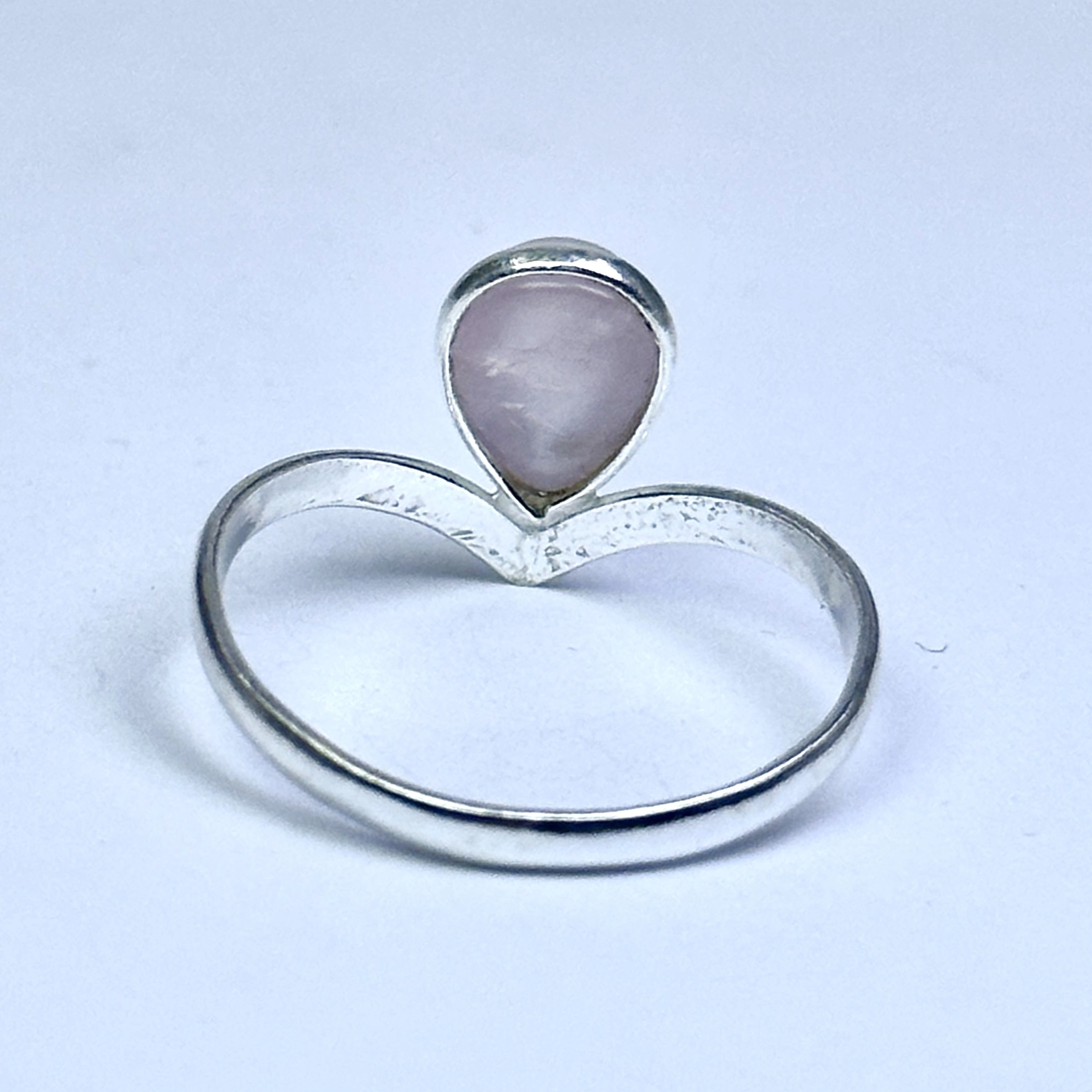 Pembe Kuvars Taşından Gümüş Yüzük