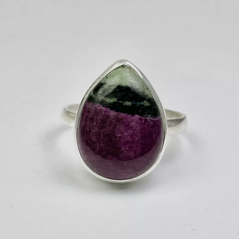 Ruby Zoisit (Anyolit)