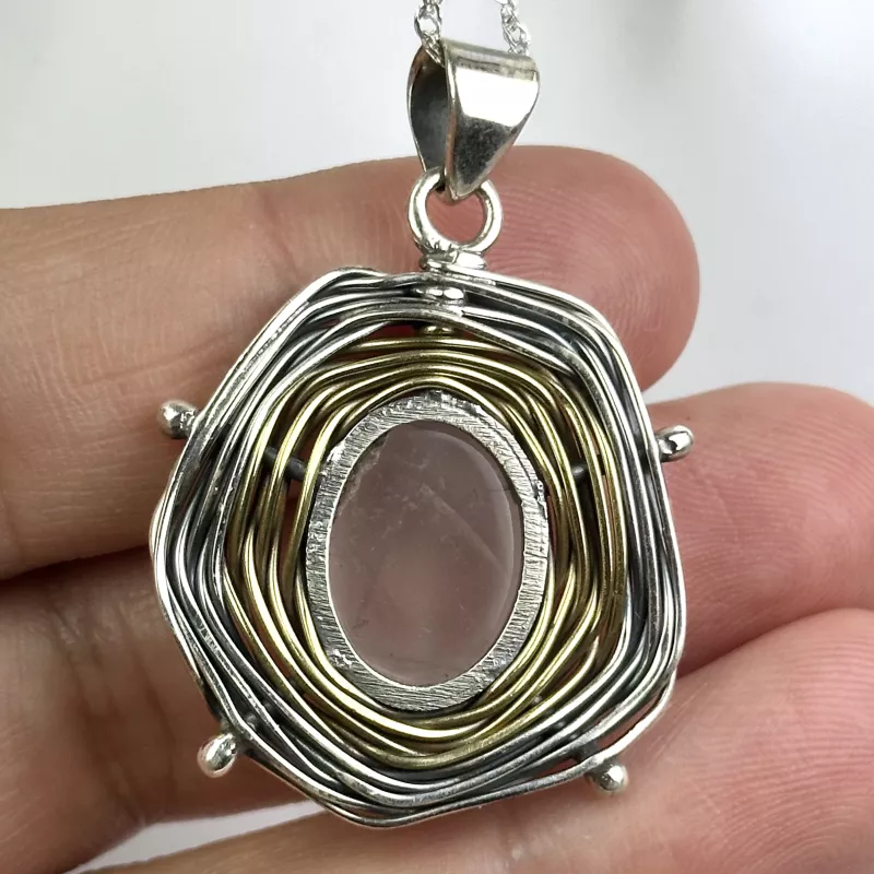 Pembe Kuvars Taşından Gümüş Kolye Ucu