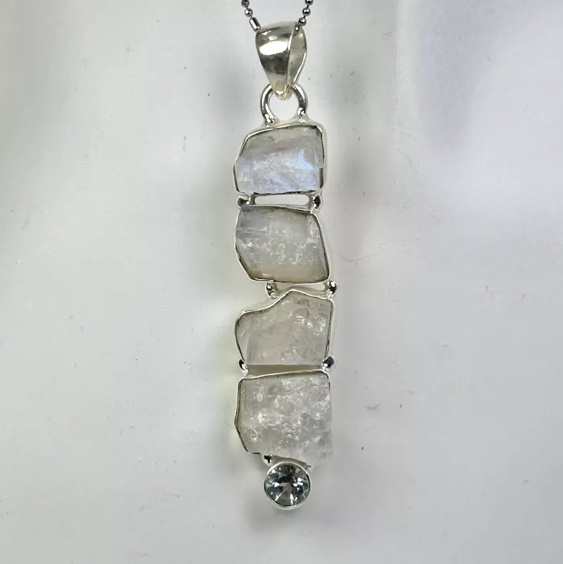 Aytaşı ve Topaz Taşından Gümüş Kolye Ucu