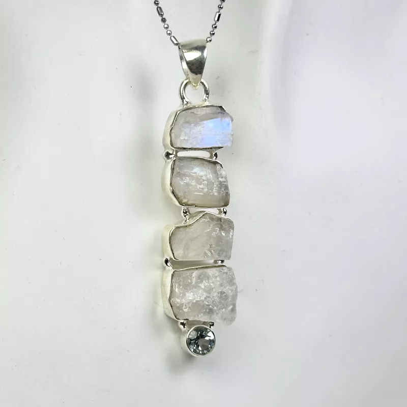 Aytaşı ve Topaz Taşından Gümüş Kolye Ucu