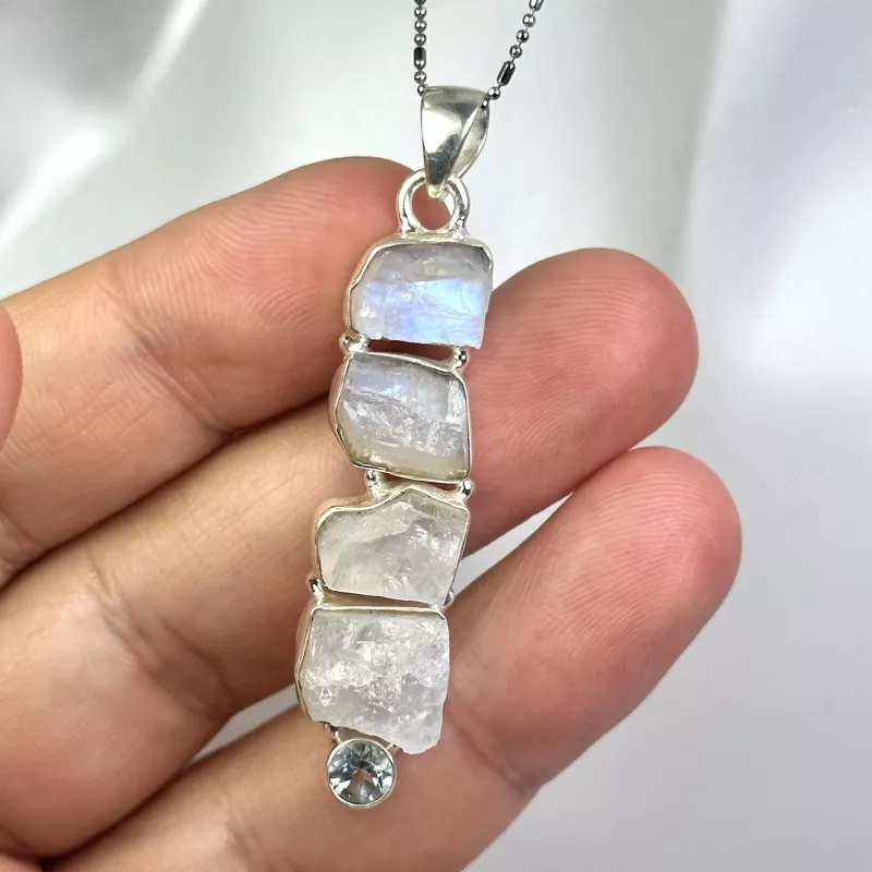 Aytaşı ve Topaz Taşından Gümüş Kolye Ucu