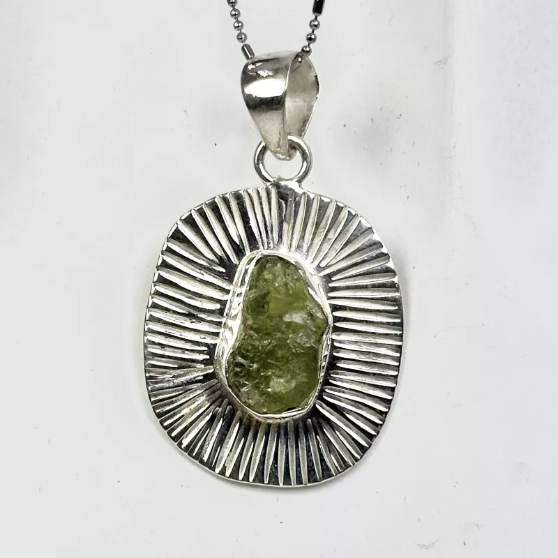 Peridot(Zebercet) Taşından Gümüş Kolye Ucu