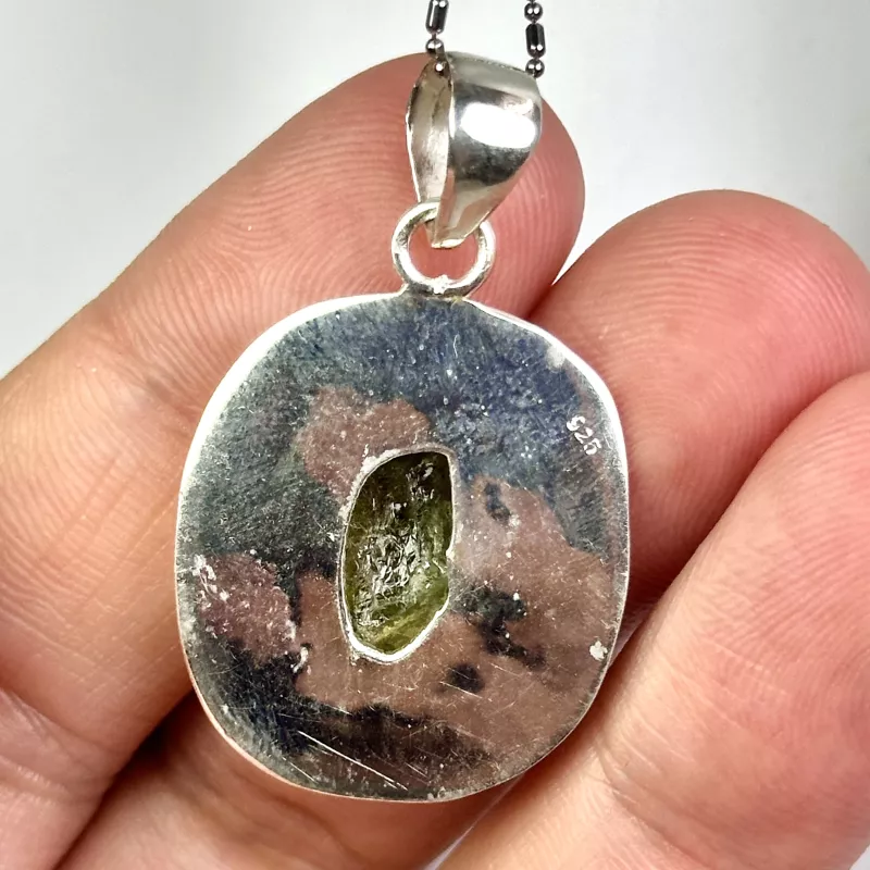 Peridot(Zebercet) Taşından Gümüş Kolye Ucu