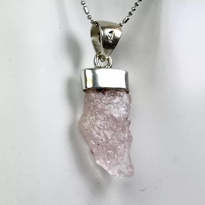 Morganit (Pembe beril) Taşından Gümüş Kolye Ucu
