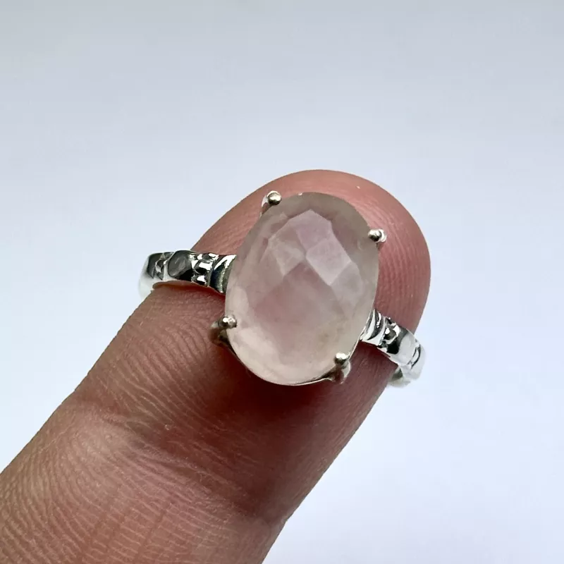 Pembe Kuvars Taşından Gümüş Yüzük