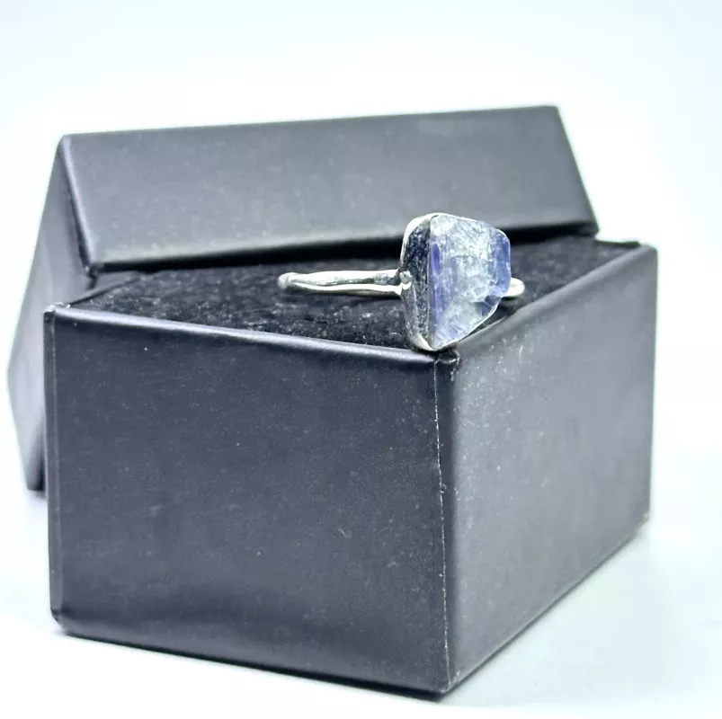 Ham Labradorit Taşlı Gümüş Yüzük
