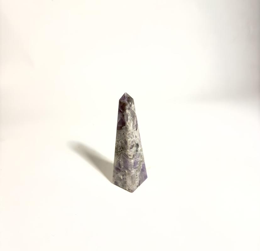 Ametist Obelisk