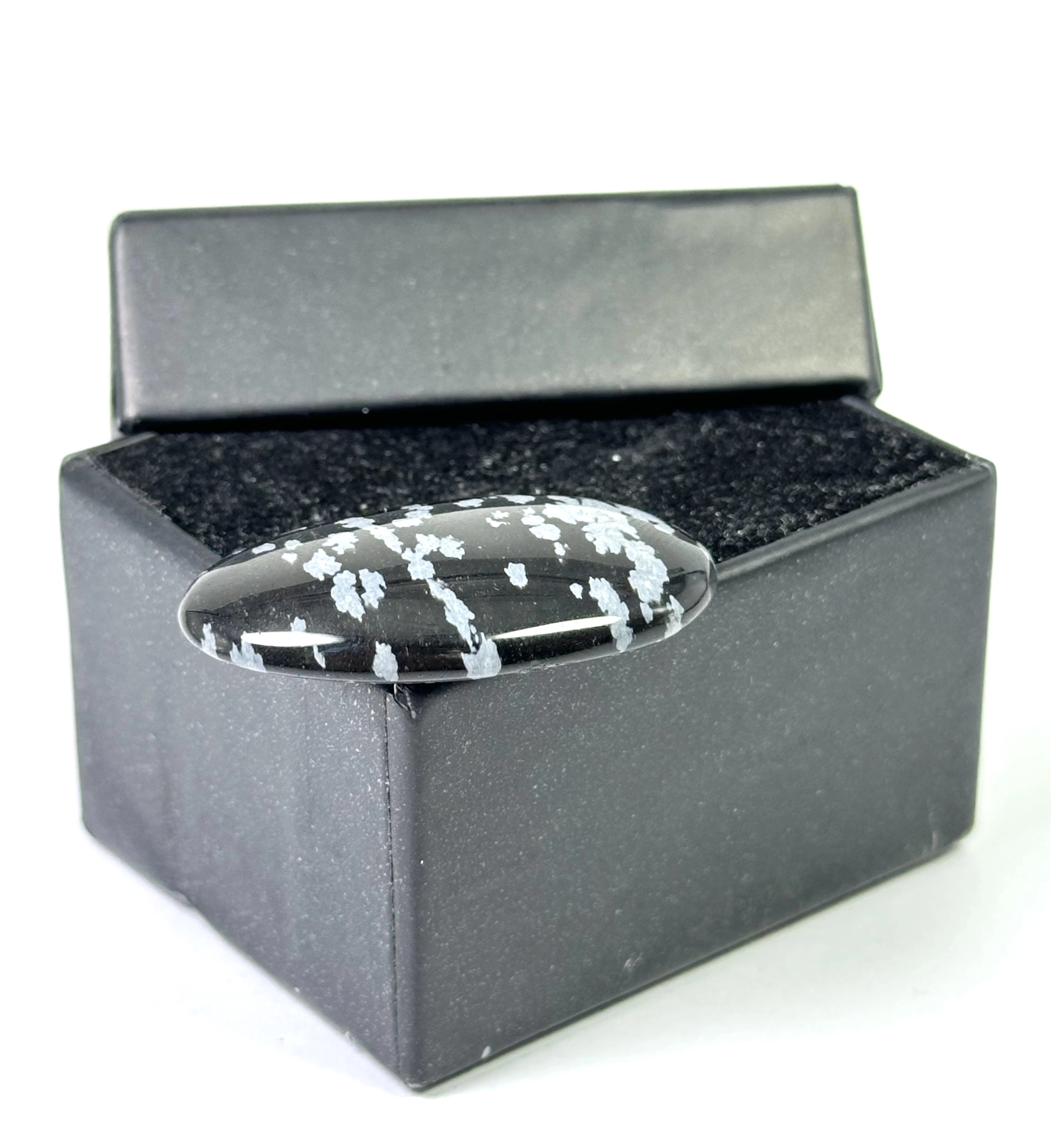 Kar Tanesi Obsidyeni Kaboşon