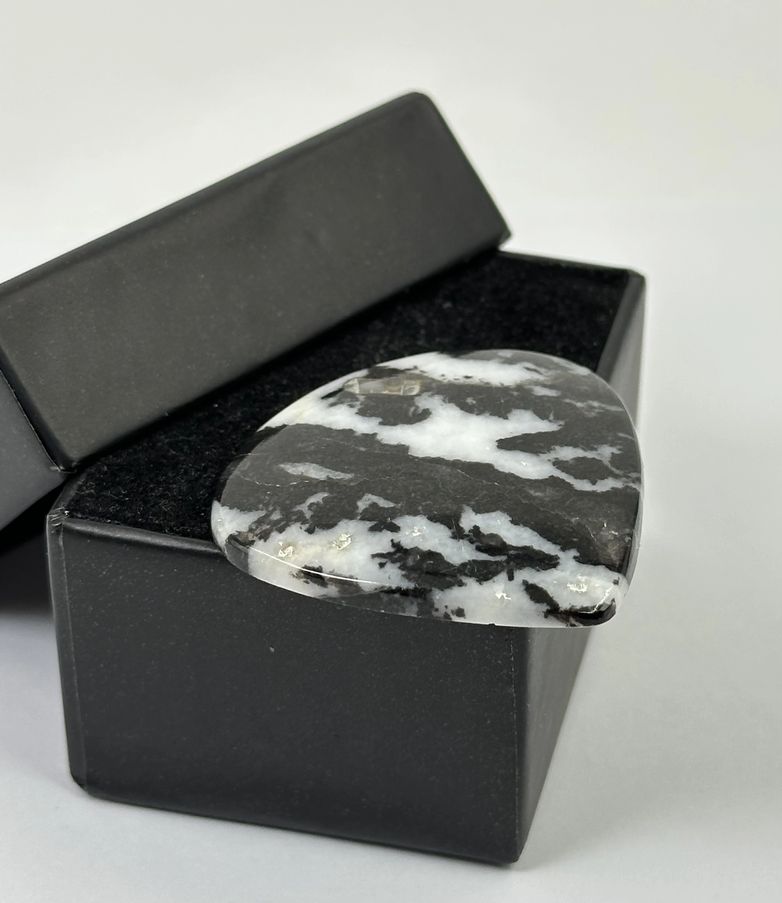 Zebra Jasper Taşından Kaboşon
