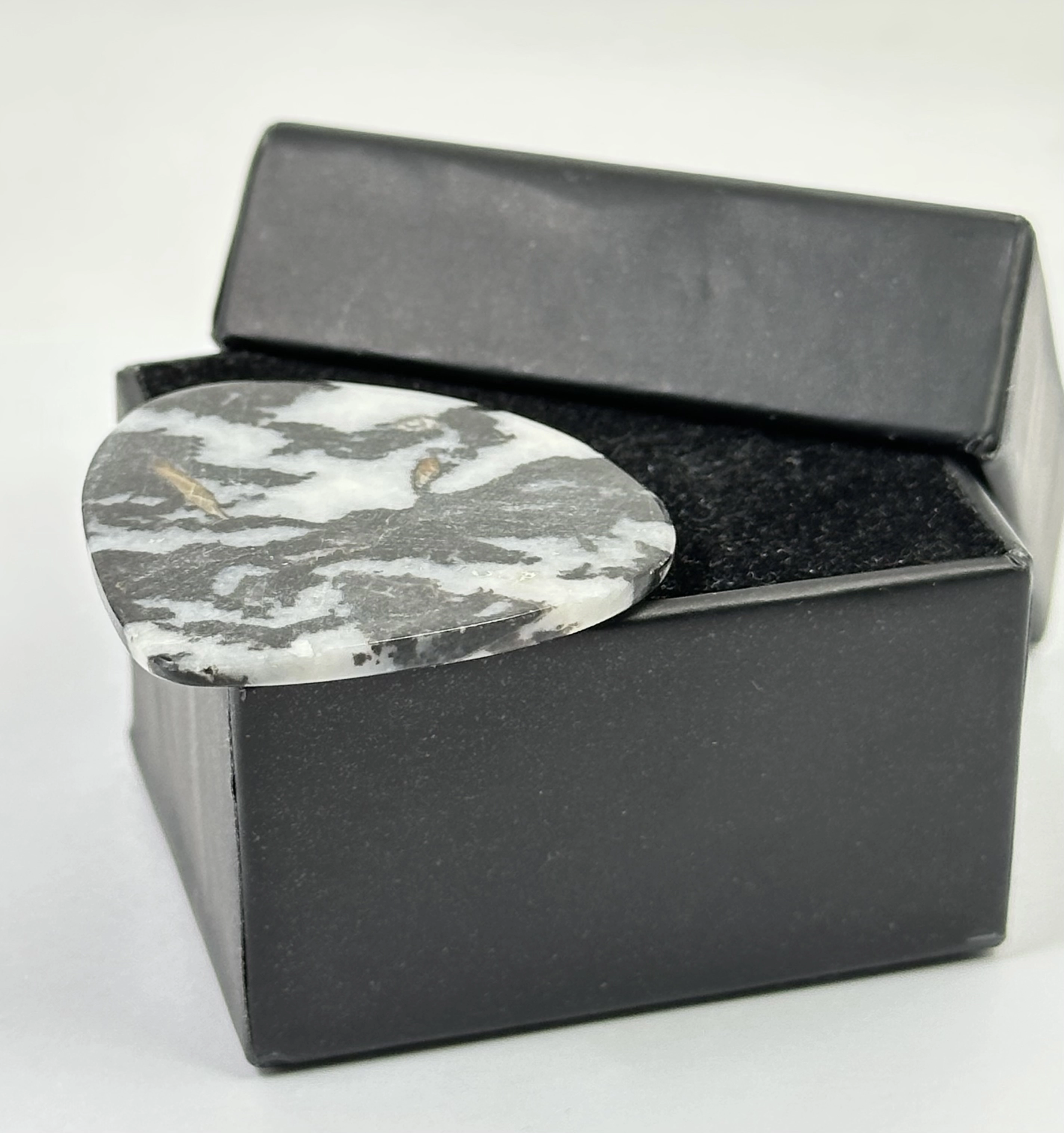 Zebra Jasper Taşından Kaboşon