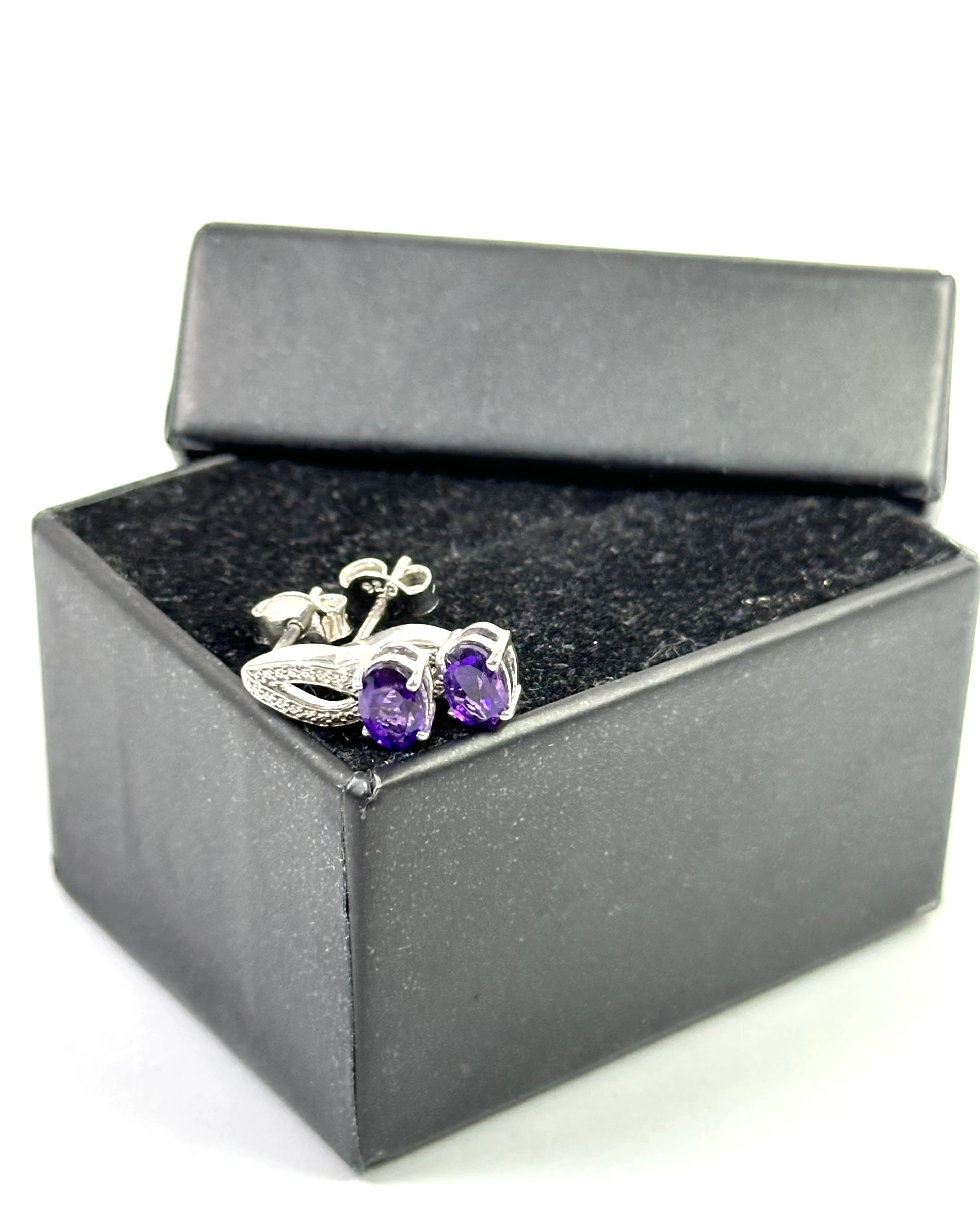 Ametist Taşlı Zarif Gümüş Küpe