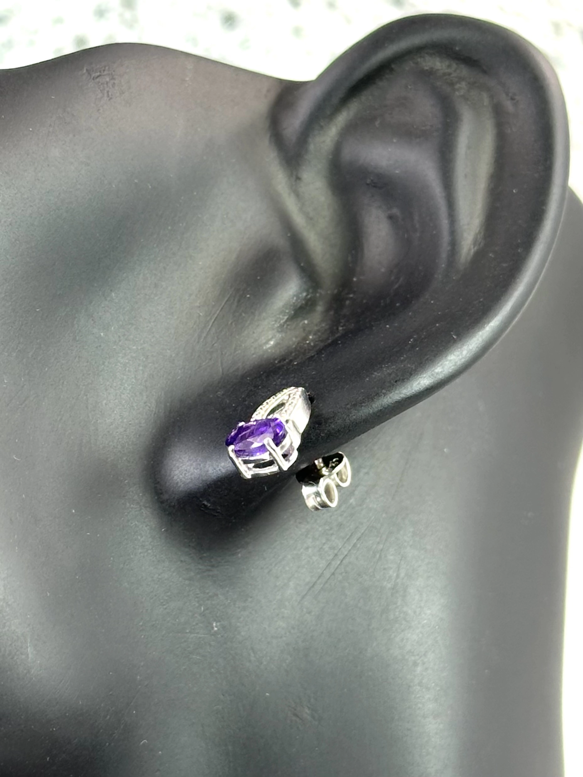Ametist Taşlı Zarif Gümüş Küpe