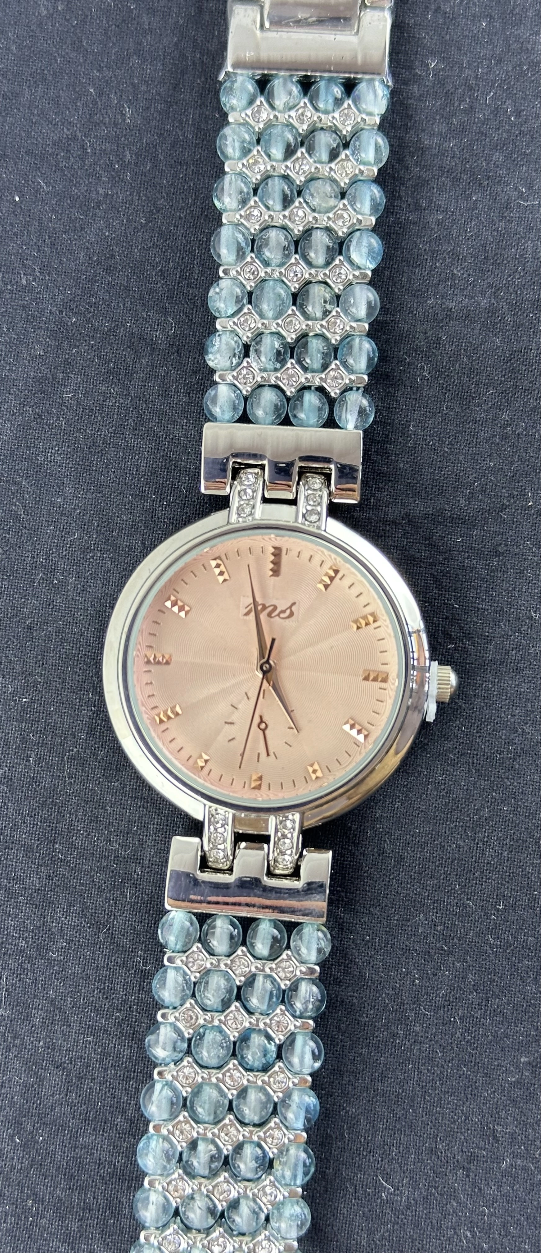 Topaz Taşlı Saat 