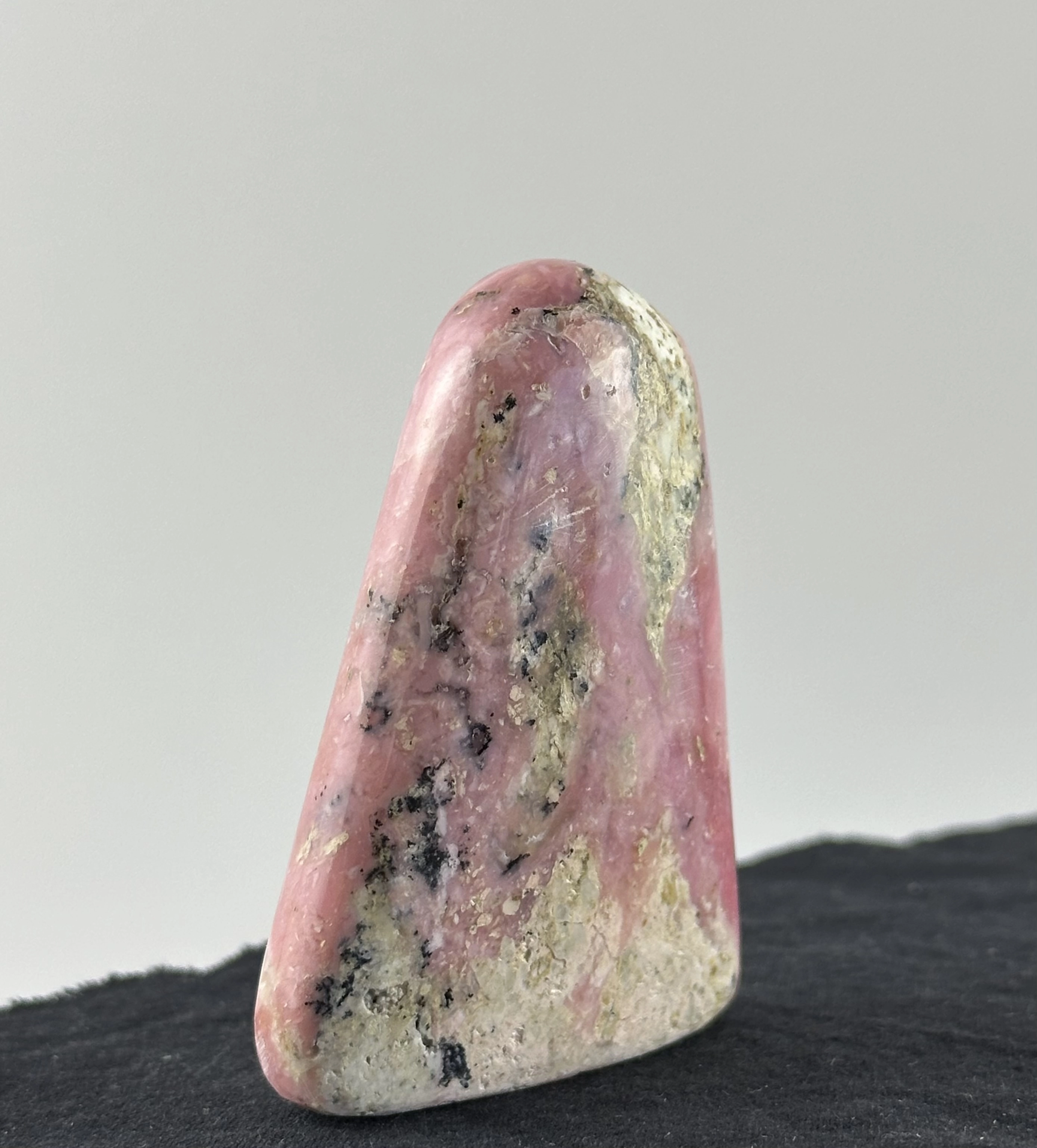 Pembe Opal