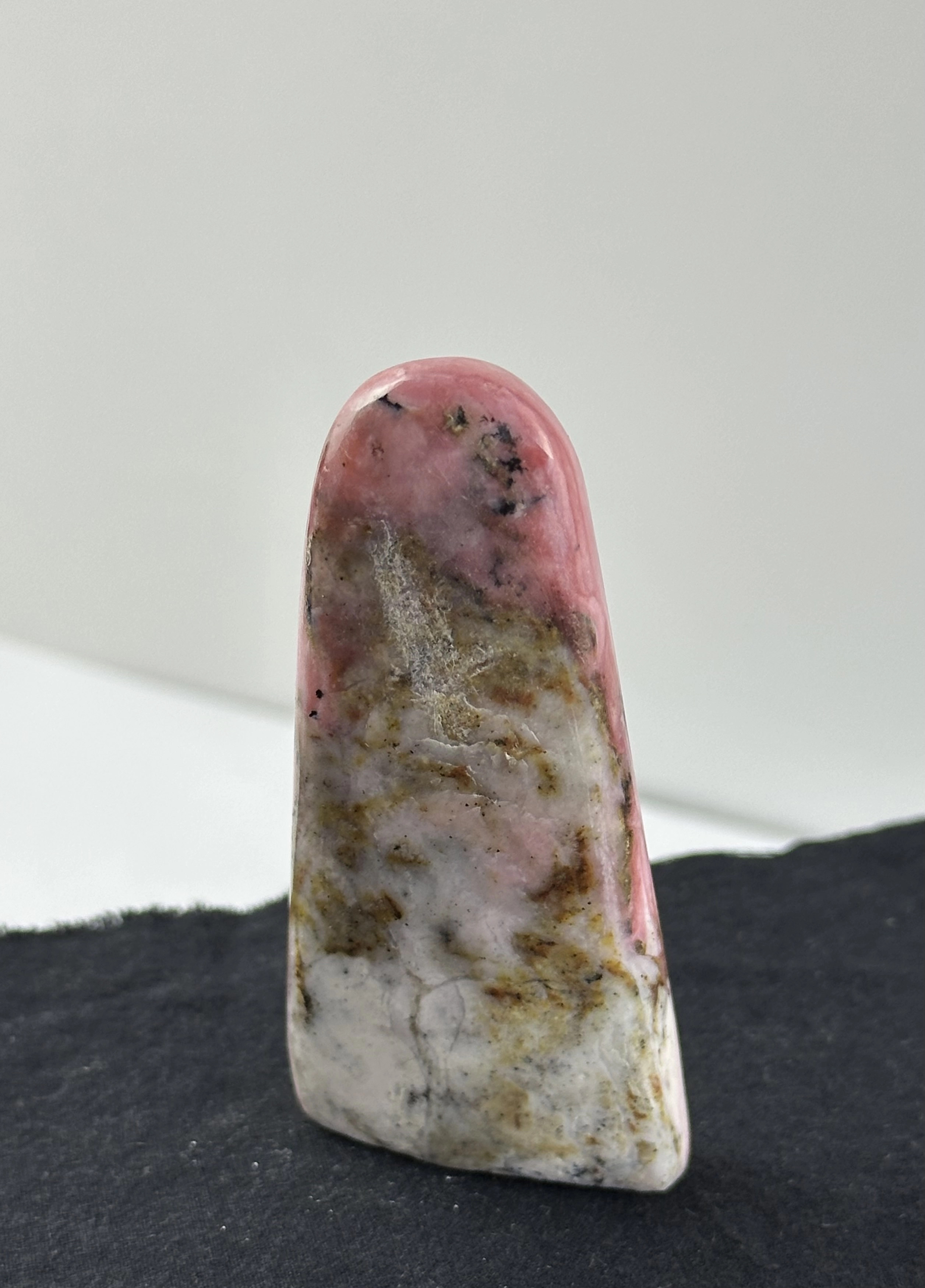  Pembe Opal