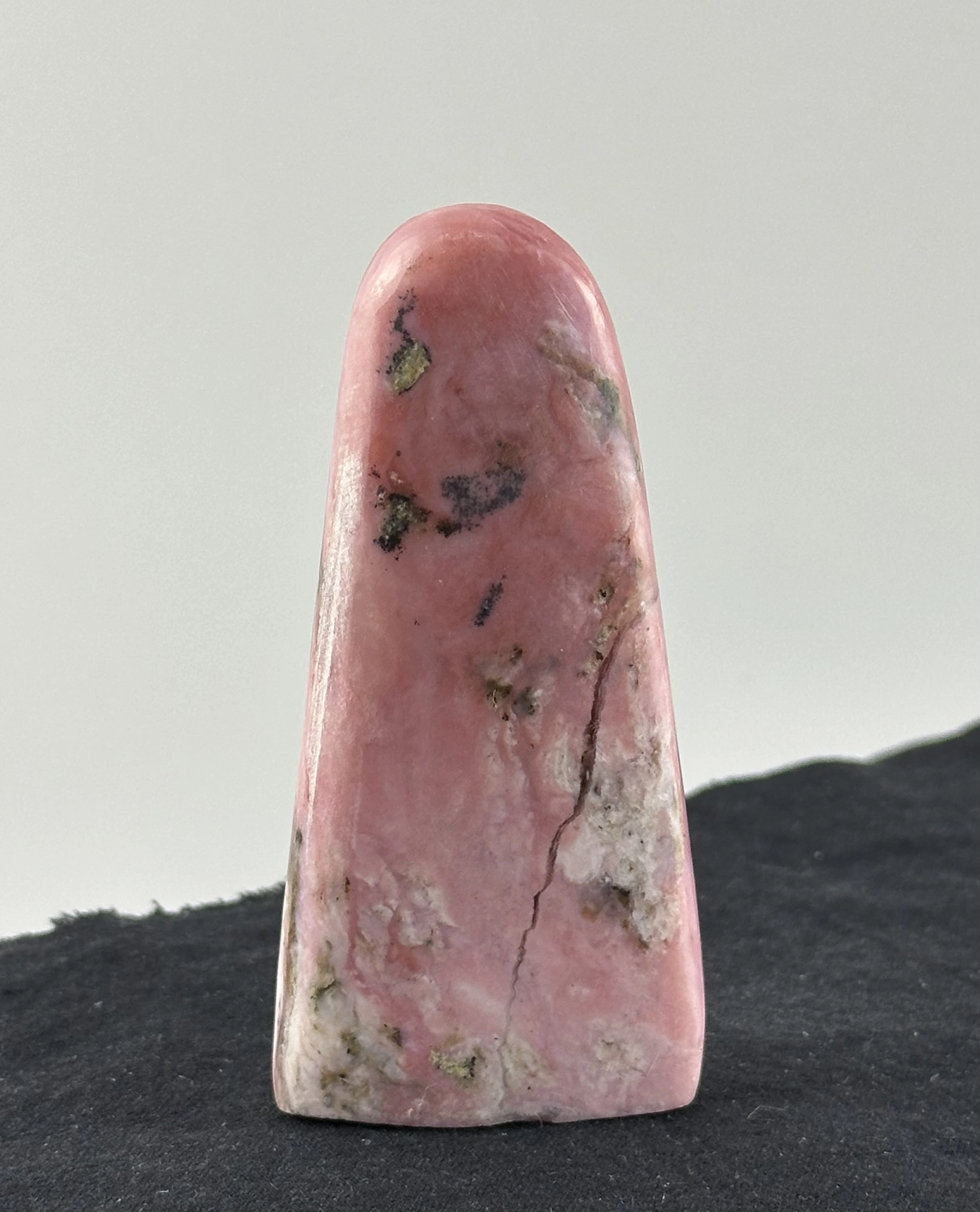  Pembe Opal