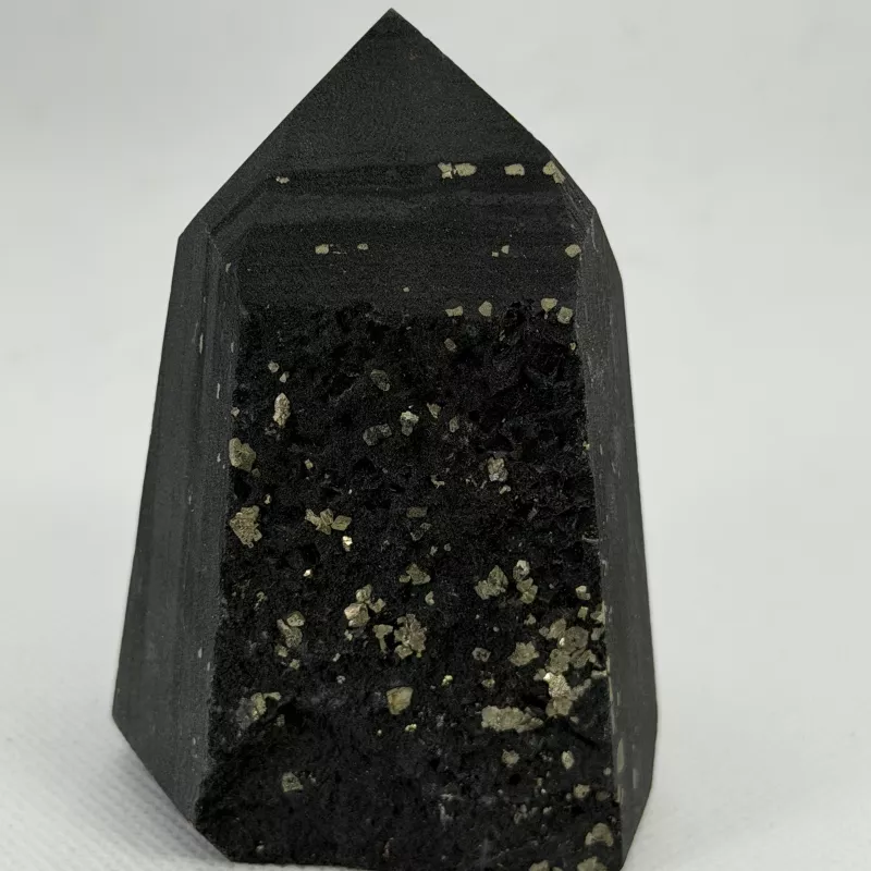 Piritli Şungit Obelisk