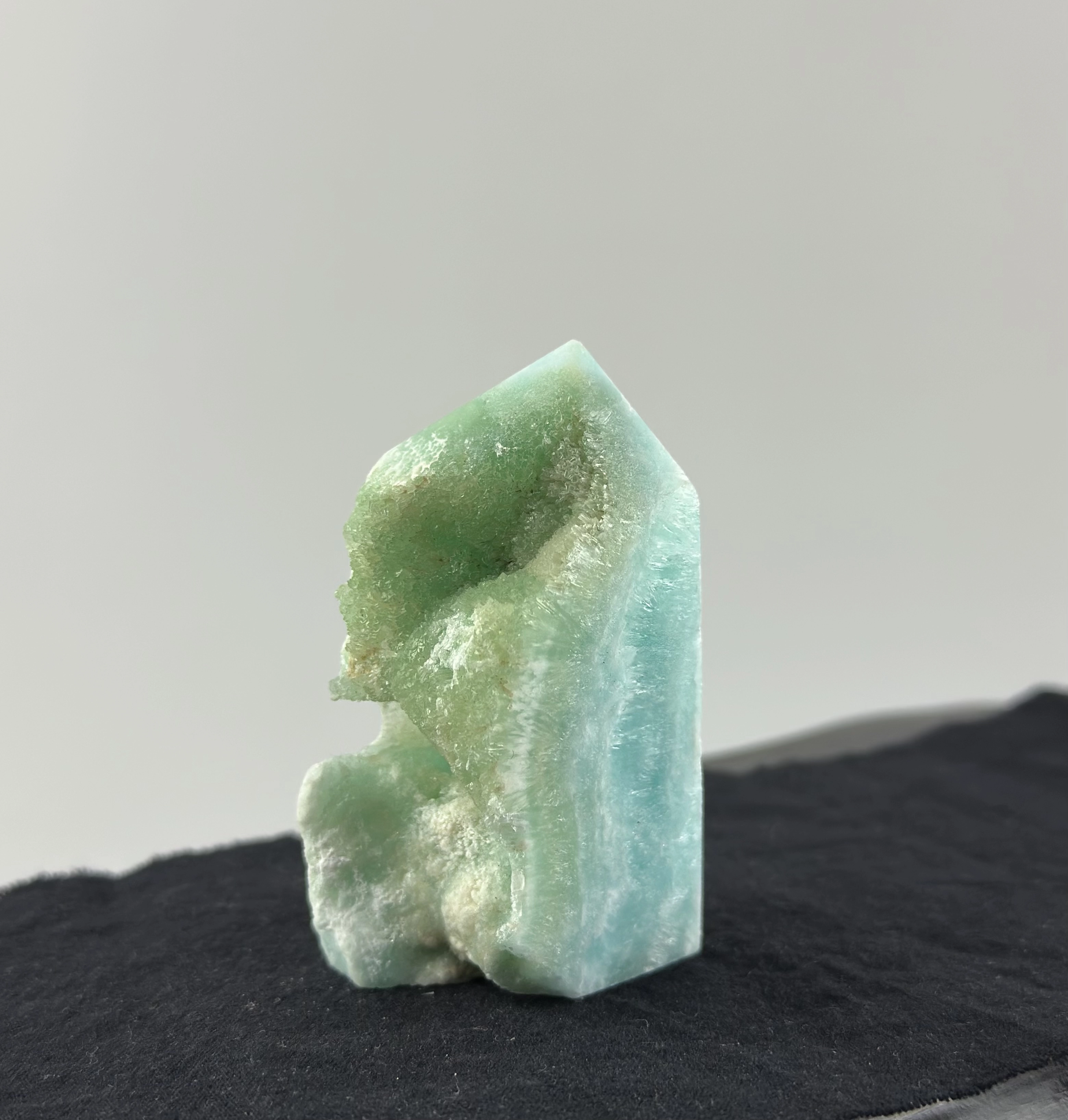 Hemimorfit Kütle
