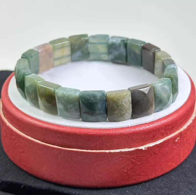 Hint Akiği Taşından Faset Kesim Rolex Bileklik