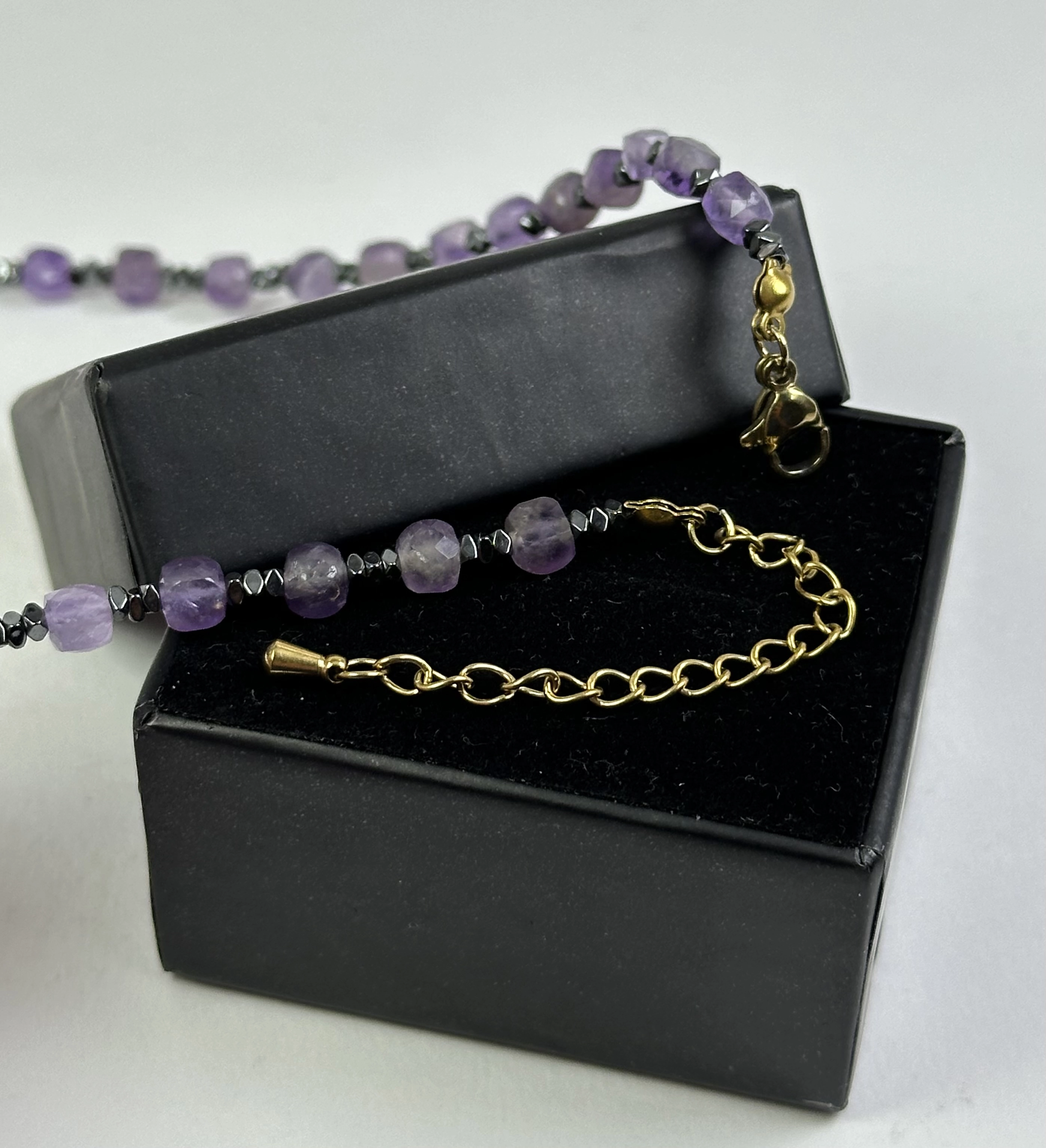 Ametist ve Hematit Taşlarından Kolye