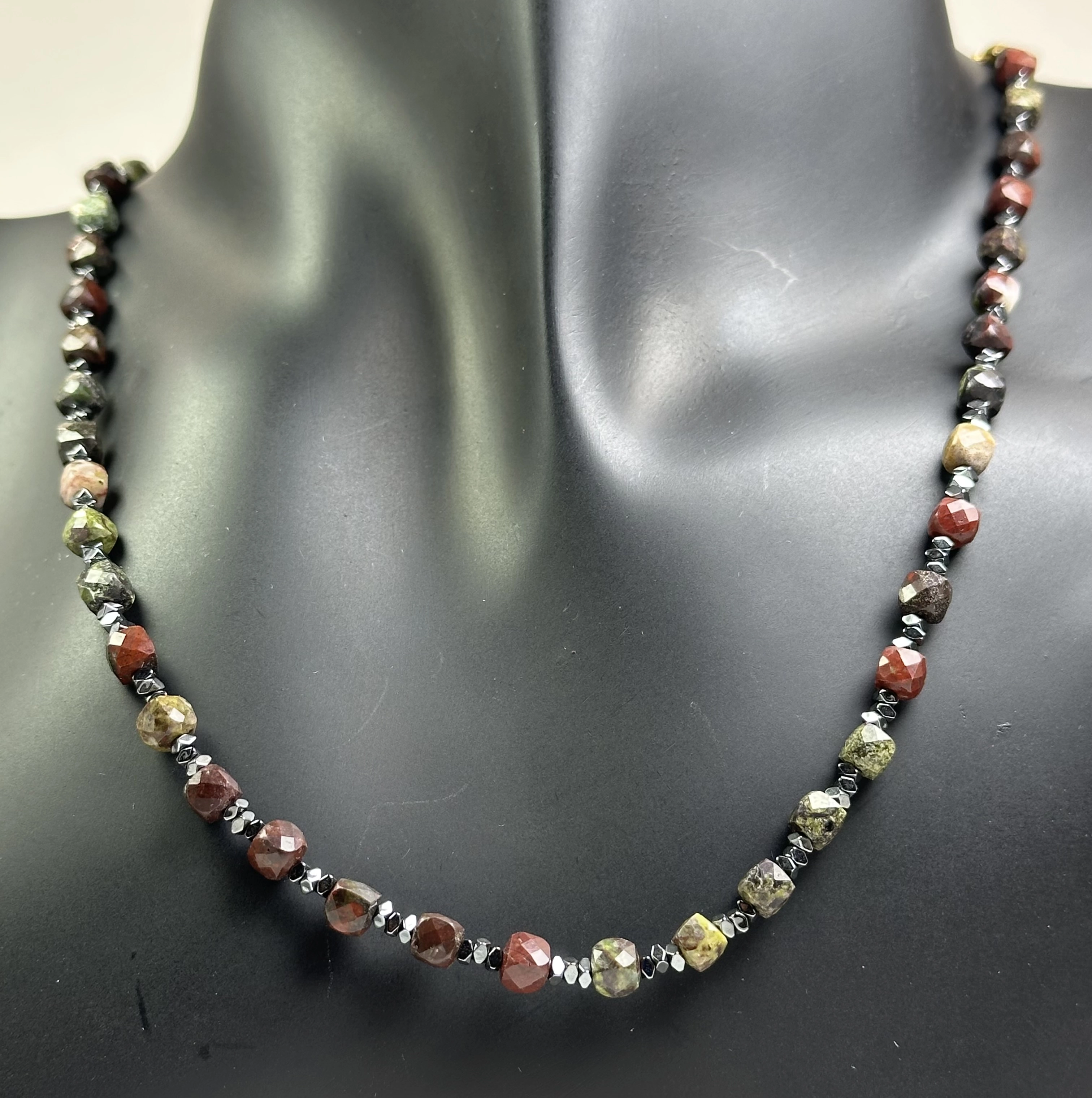 Jasper Taşından Kolye