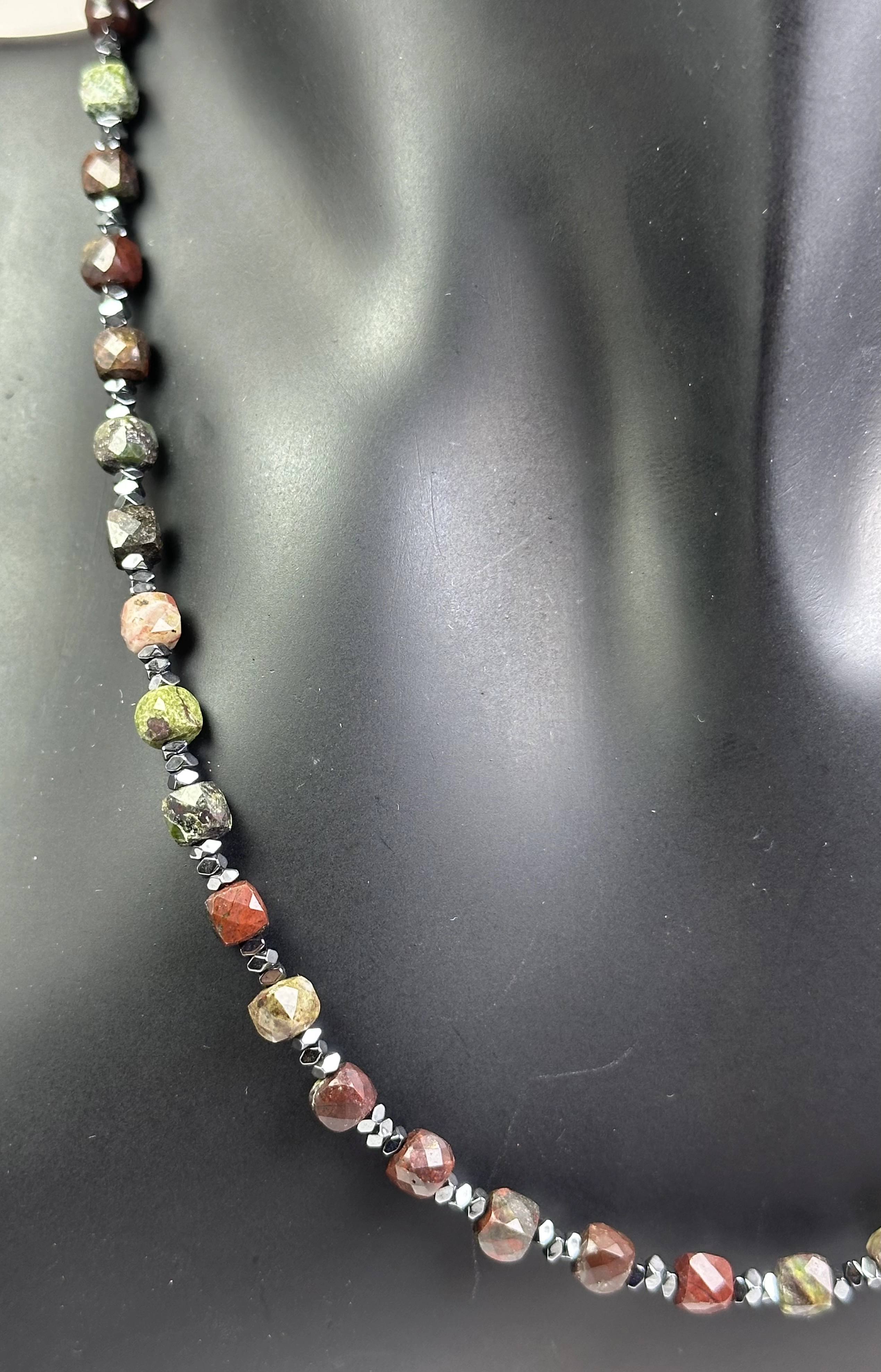 Jasper Taşından Kolye