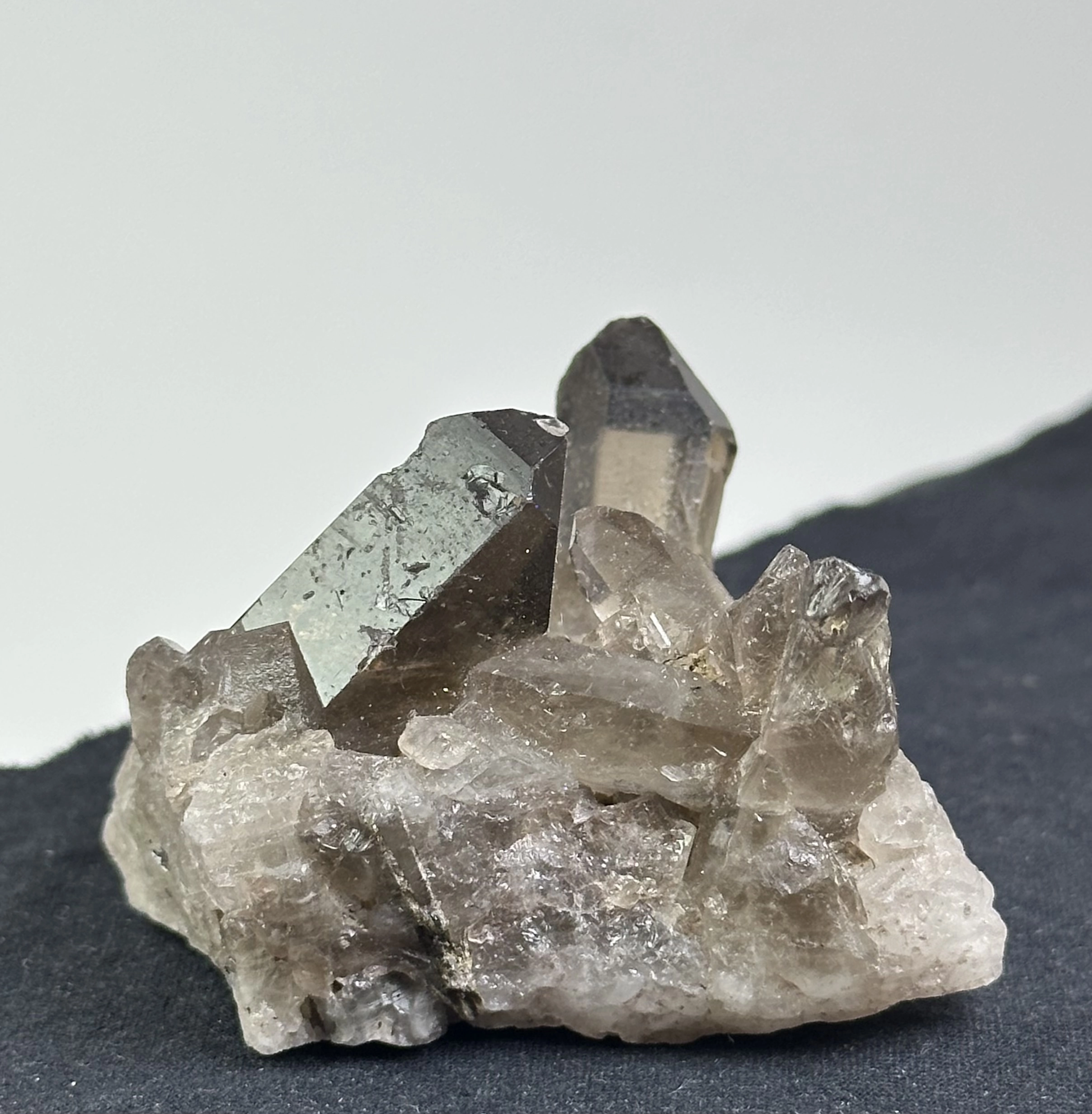 Ham Dumanlı Kuvars Kristali