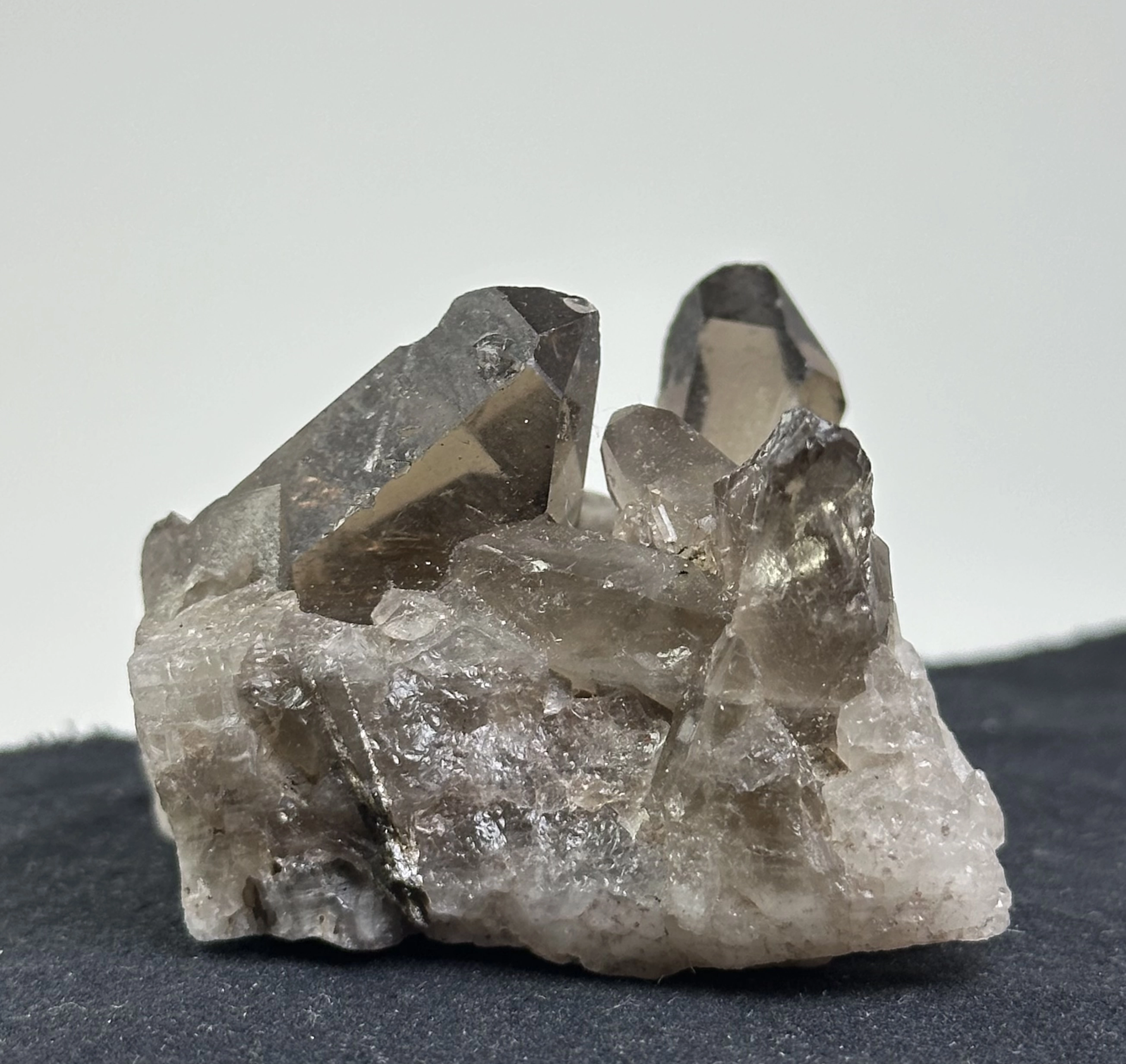 Ham Dumanlı Kuvars Kristali