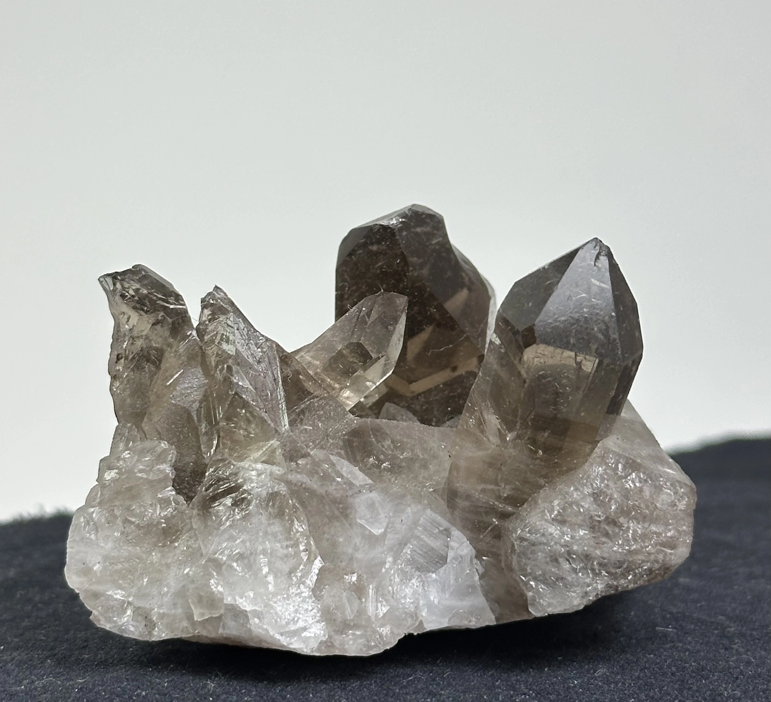 Ham Dumanlı Kuvars Kristali