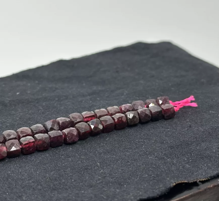 Küp Kesim Garnet Dizi