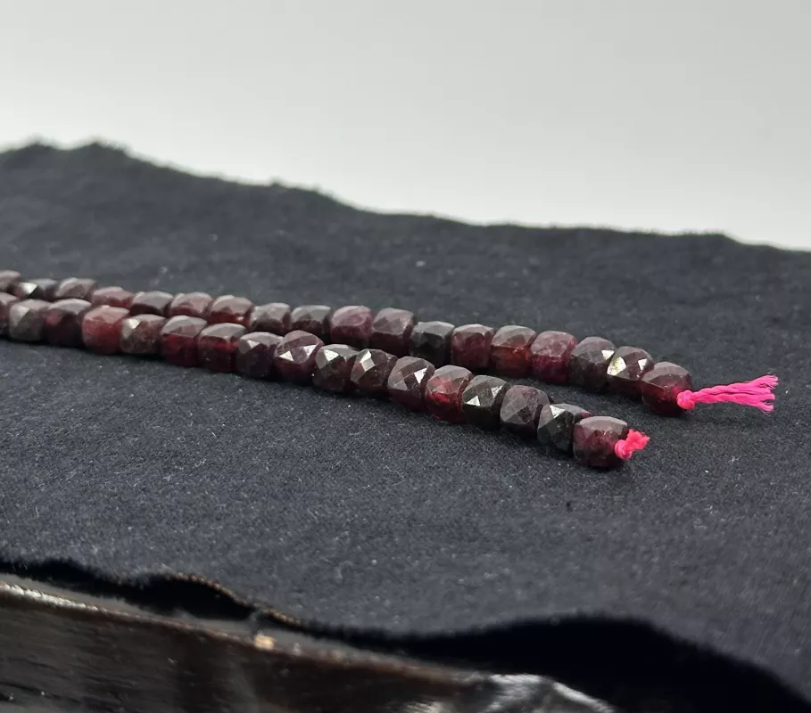 Küp Kesim Garnet Dizi
