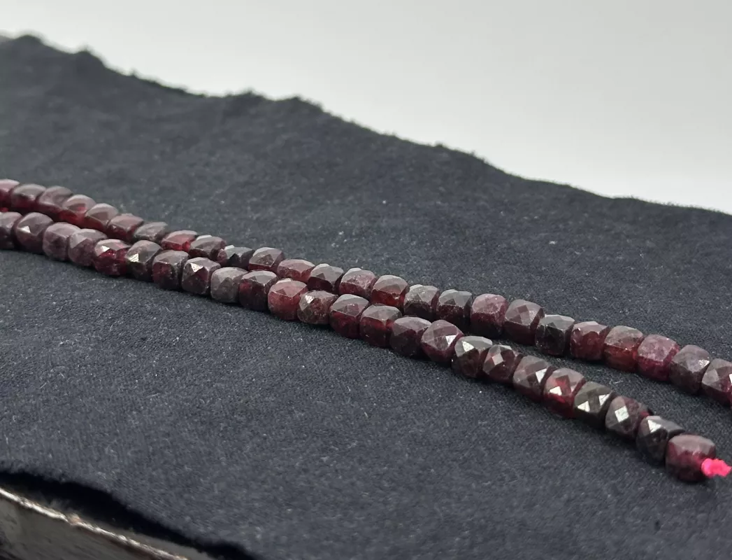 Küp Kesim Garnet Dizi