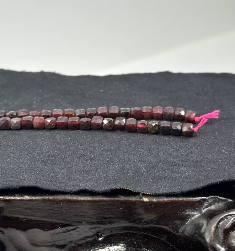 Küp Kesim Garnet Dizi