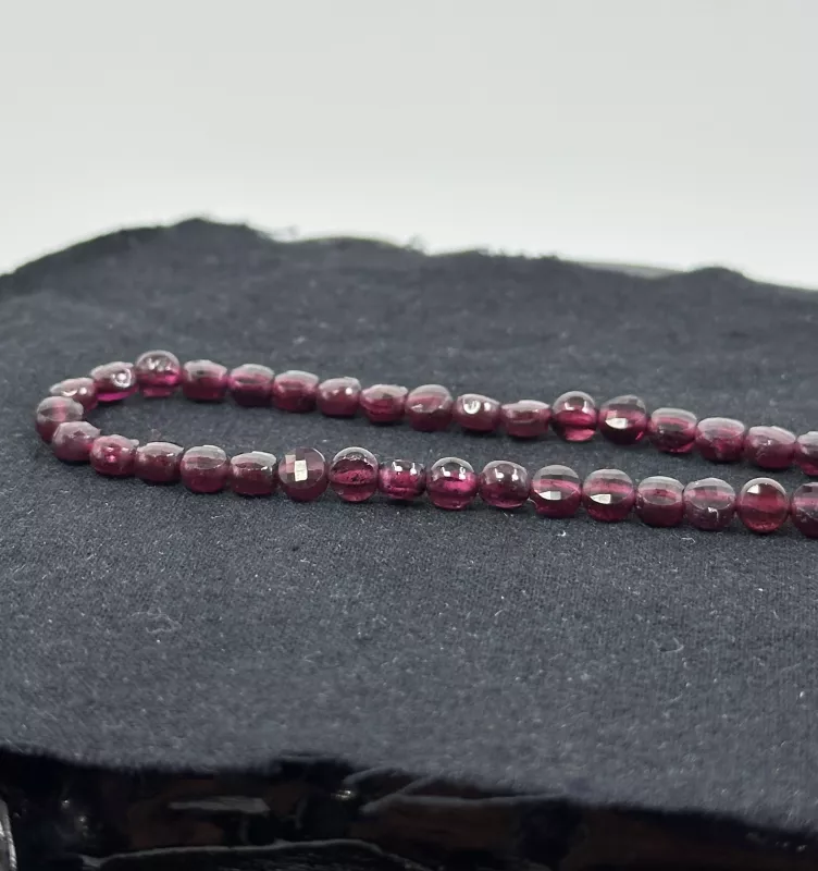 Garnet Dizi