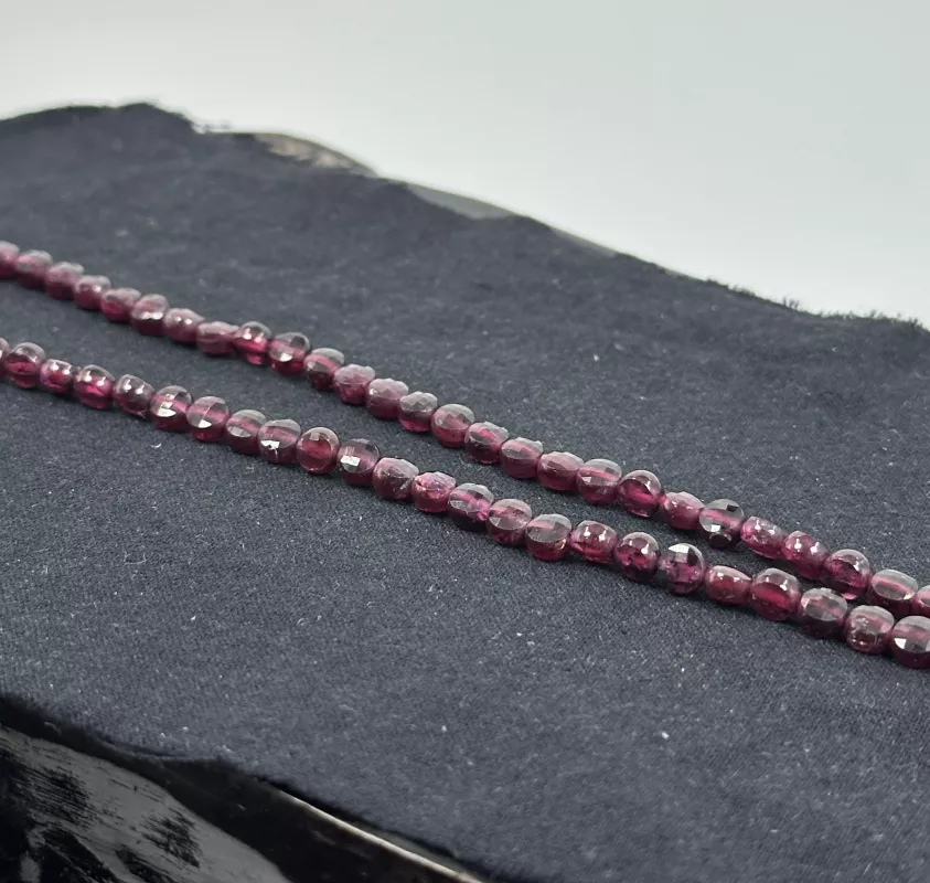 Garnet Dizi