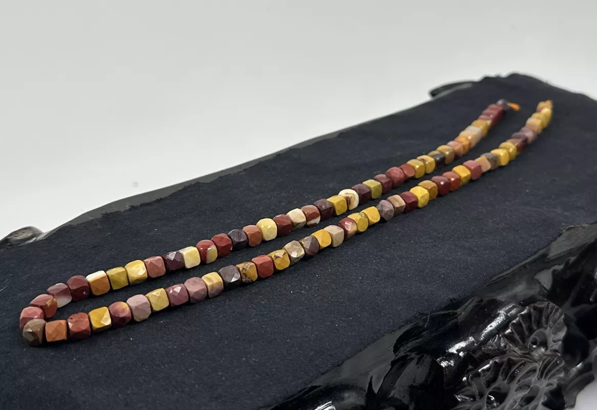 Mookaite Jasper Dizi