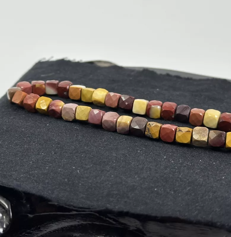 Mookaite Jasper Dizi