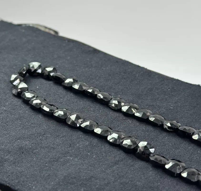 Spinel Dizi (Oval faset kesim)