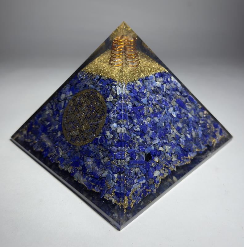 Lapis Taşından Piramit Orgonit