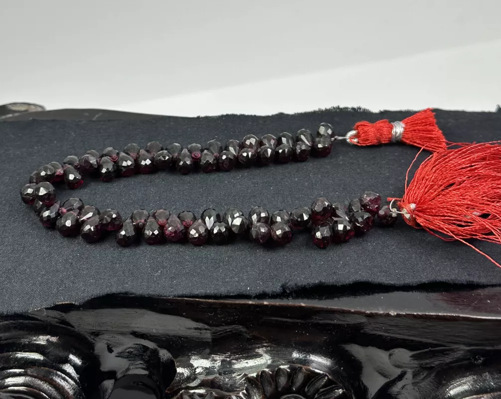 Garnet Dizi