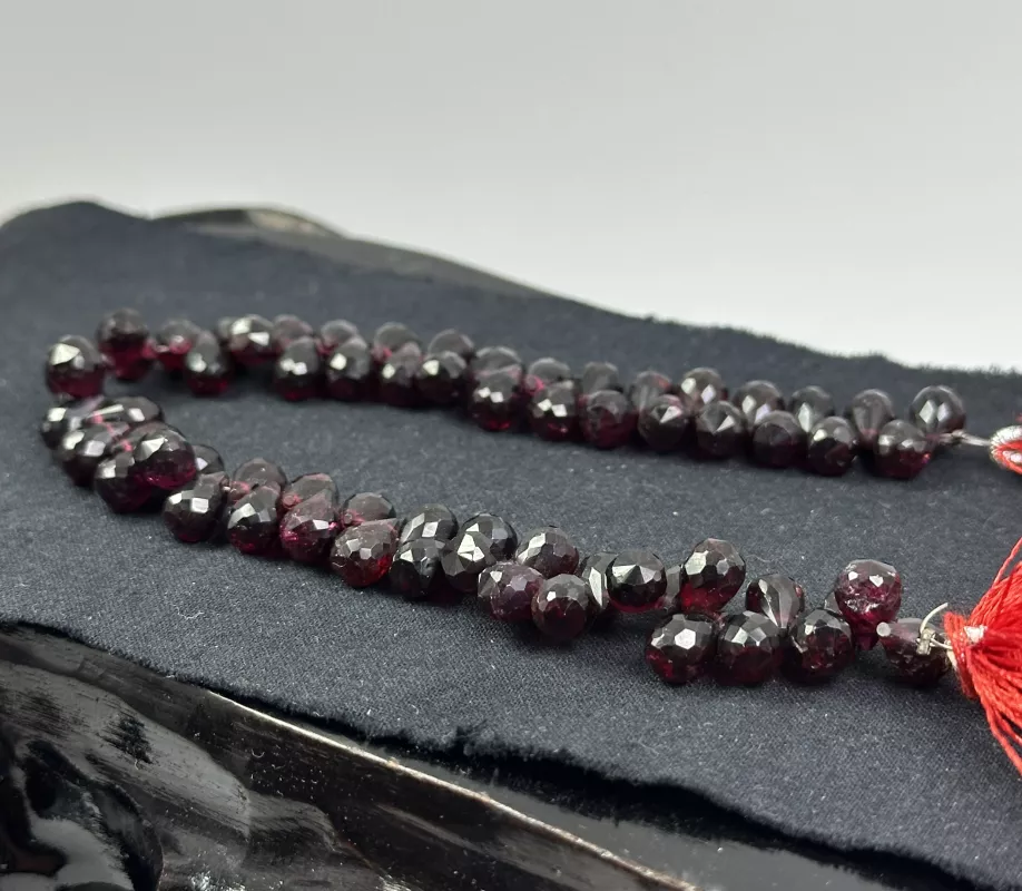 Garnet Dizi