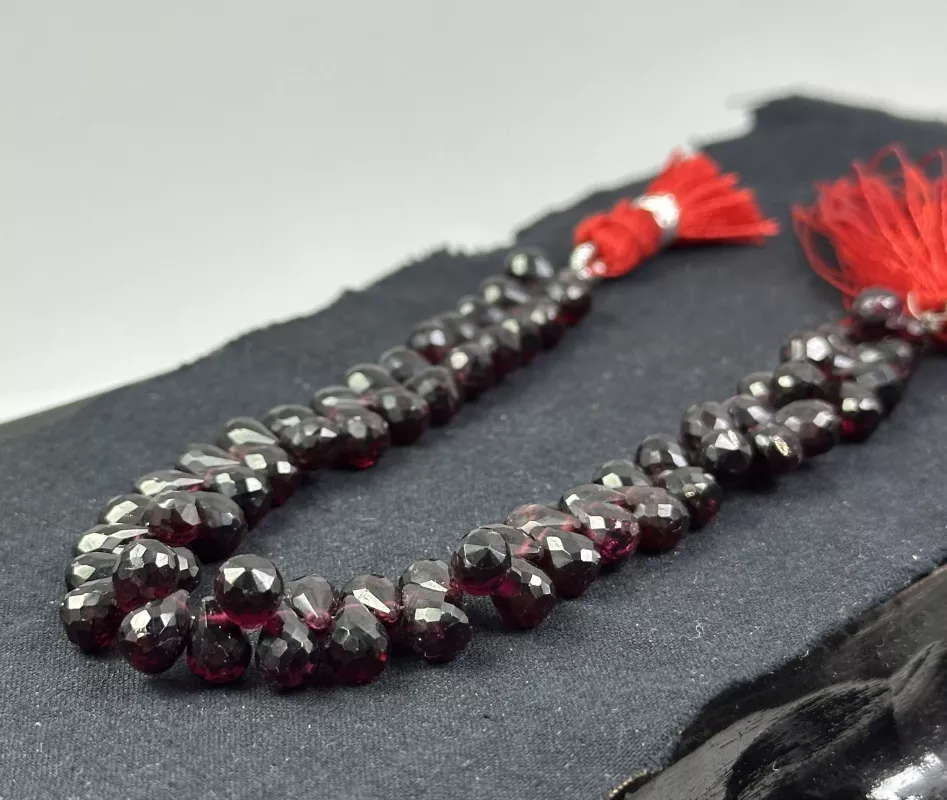 Garnet Dizi
