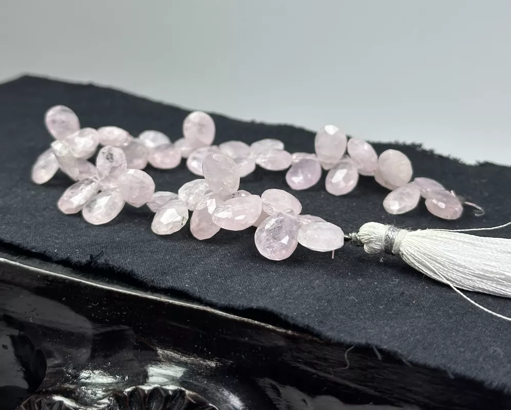 Pembe Kuvars Dizi