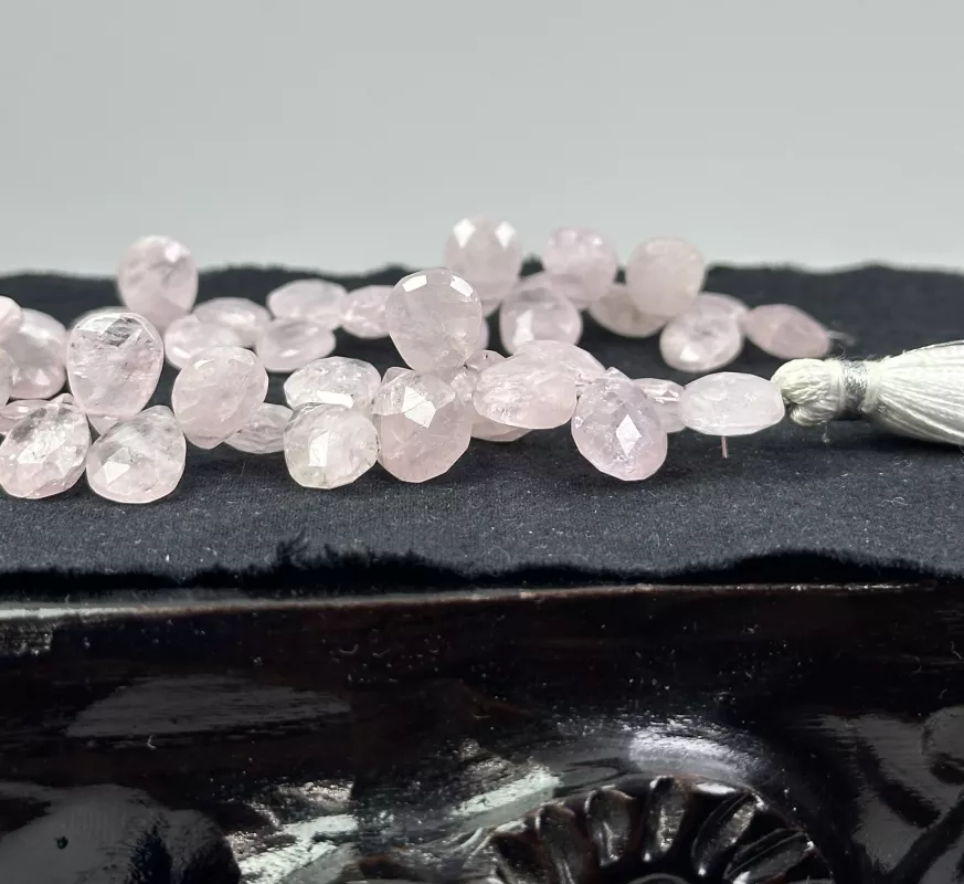 Pembe Kuvars Dizi