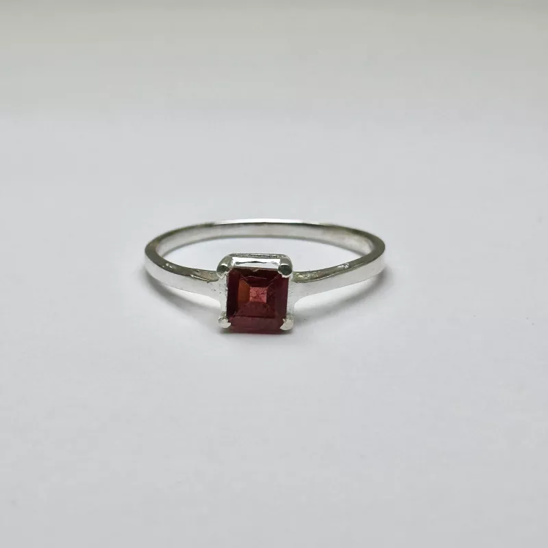 Lal (Garnet) Gümüş Yüzük 