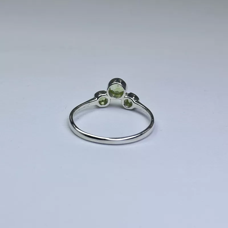 Peridot (Zebercet) Taşından Gümüş Yüzük