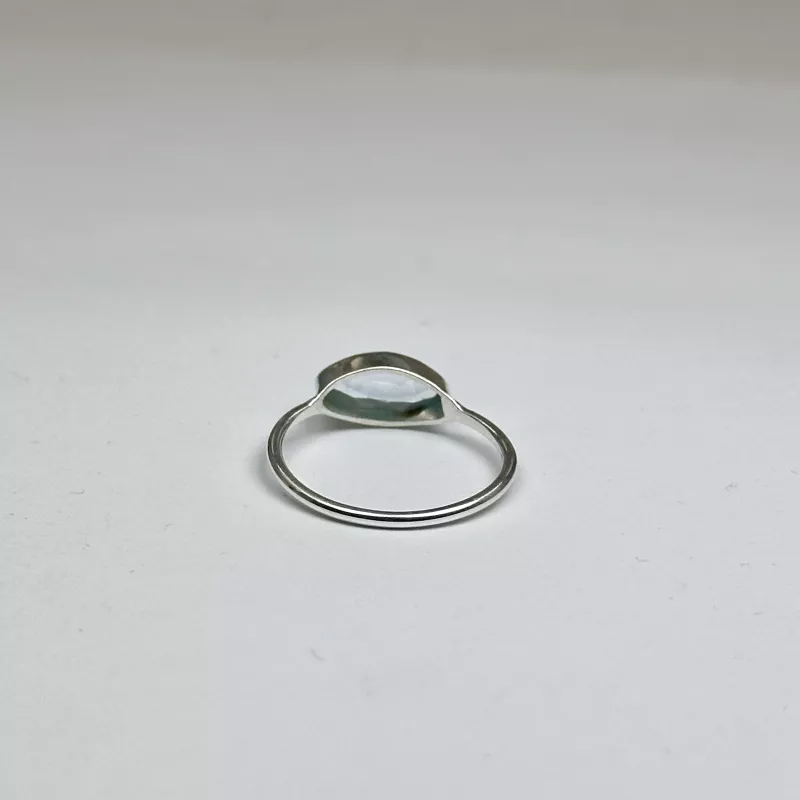 Topaz Taşından Gümüş Yüzük