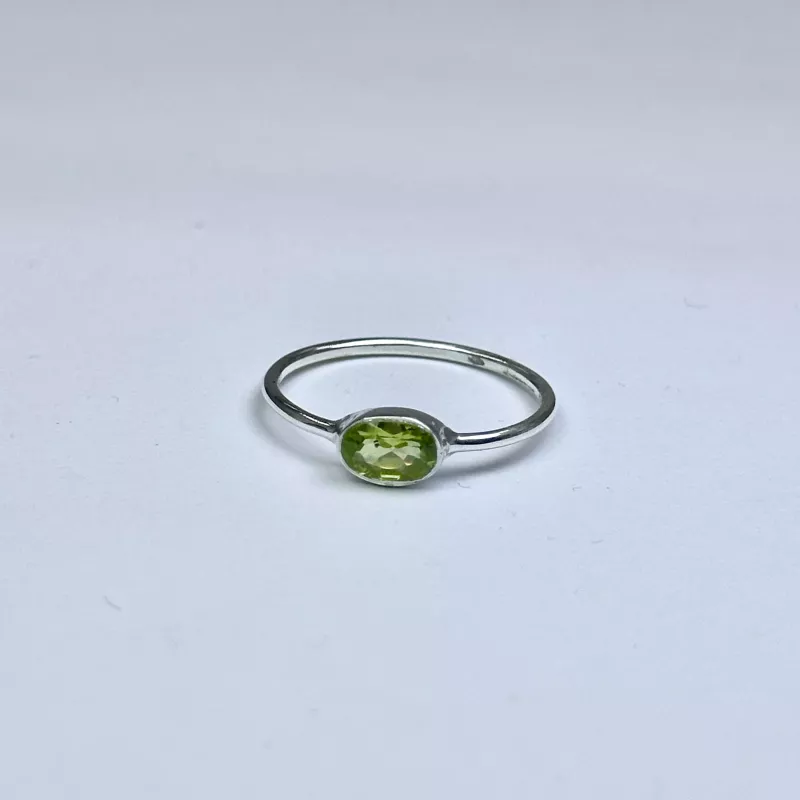Peridot(Zebercet) Taşından Gümüş Yüzük