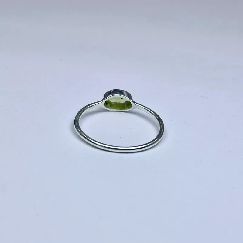 Peridot(Zebercet) Taşından Gümüş Yüzük